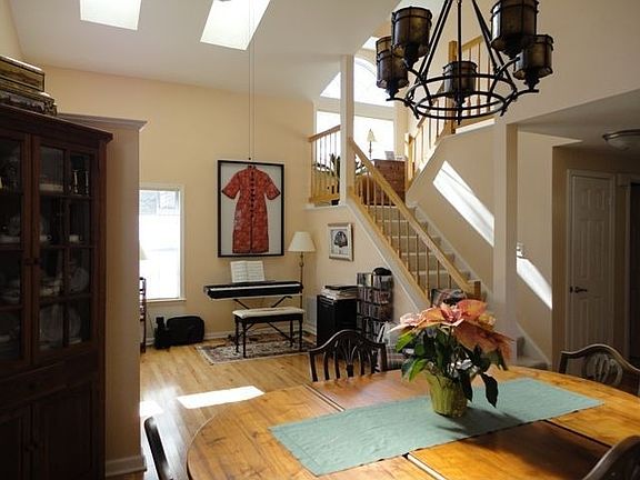 Living approx 12' x 12' feature skylights