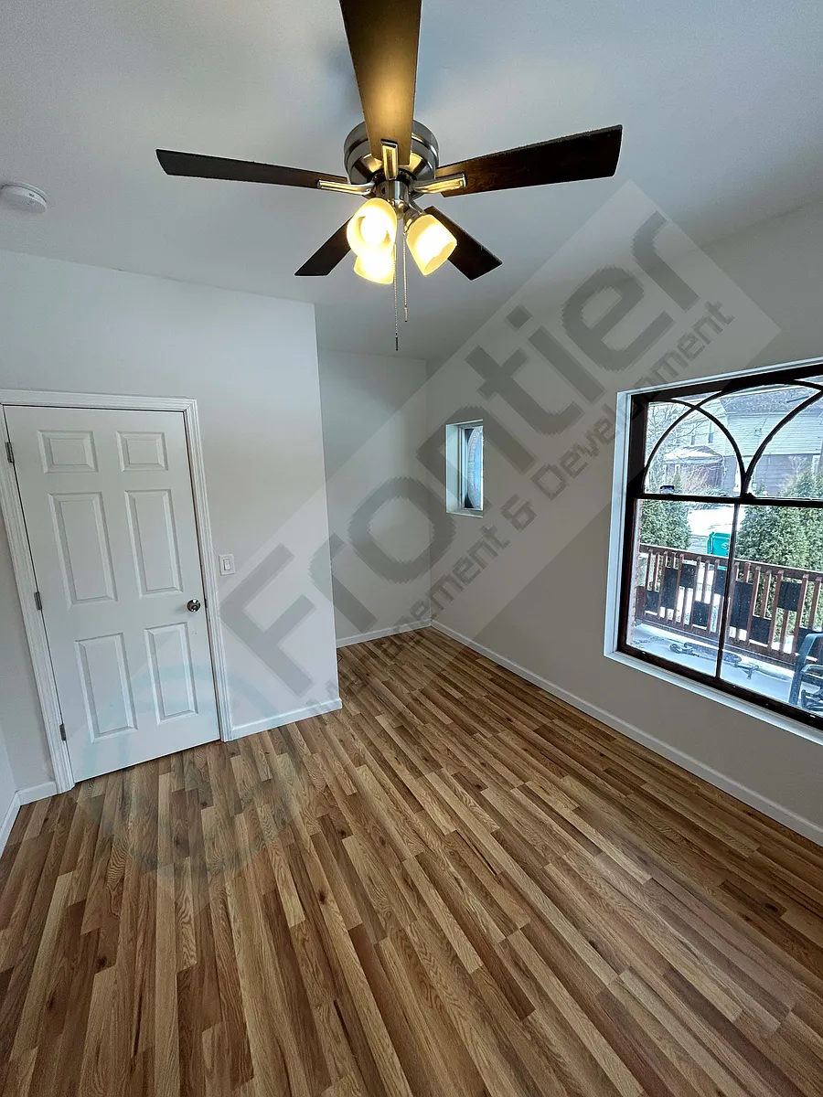 Building Photo - 729 Monteagle St #1
