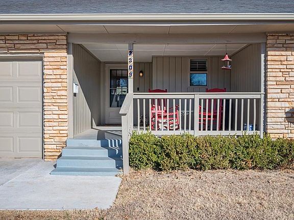 2nd image of 2309 Huntleigh Dr