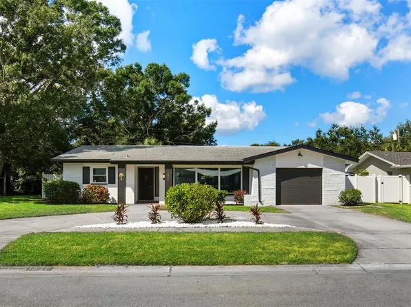 1938 Flora Rd, Clearwater, FL 33755