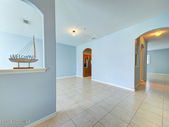 3rd image of 1187 Meadow Lark Dr