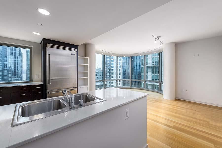 1st image of 333 1st St #N1807-l
