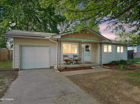 340 W 7th St, Haysville, KS 67060