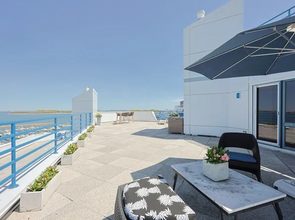 2001 Marina Dr APT 707, Quincy, MA 02171