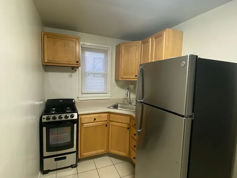 1010 Beechwood Ave — Photo 4