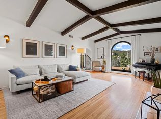 3712 Arbolada Rd, Los Angeles, CA 90027