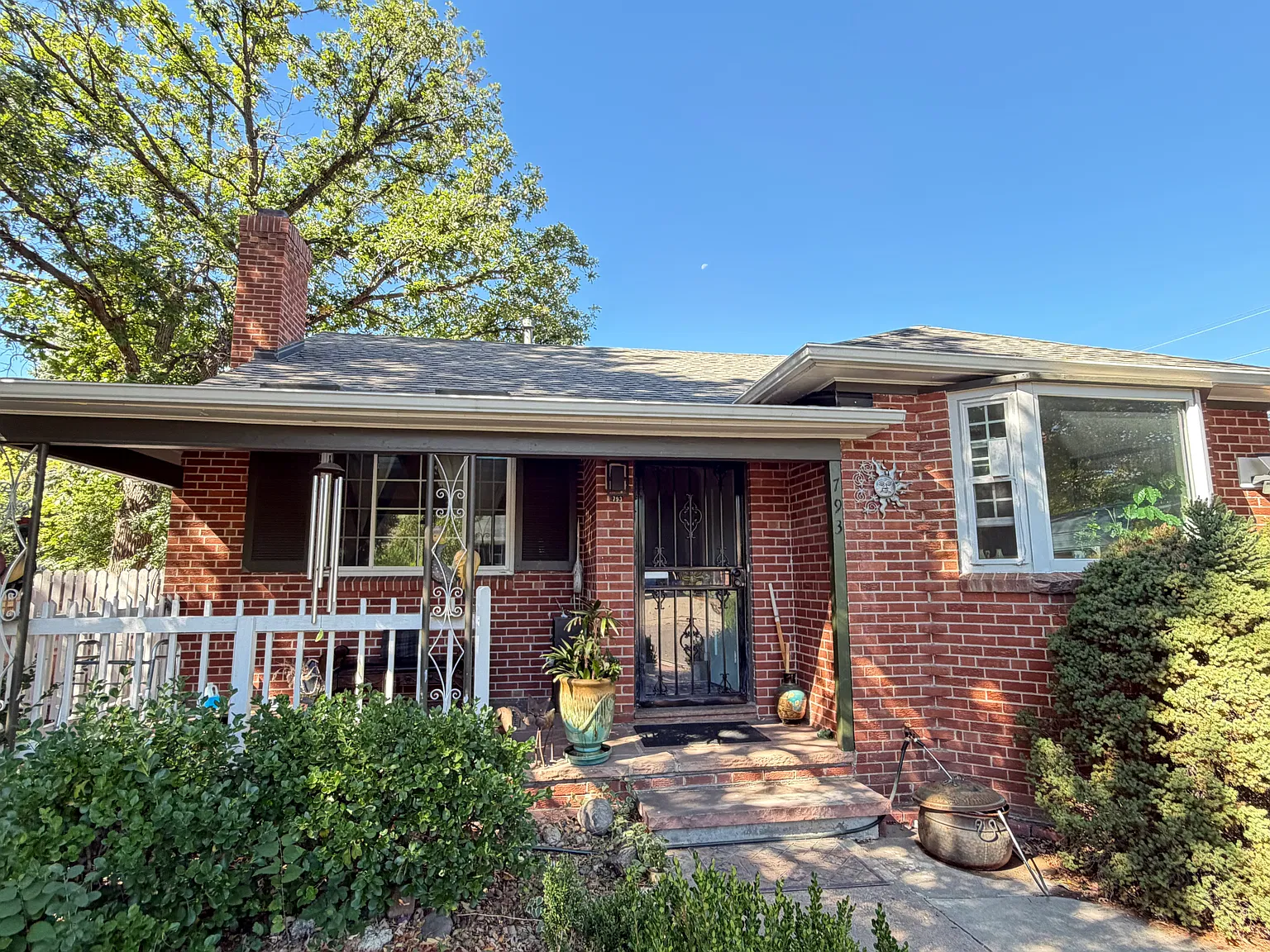 3 bed, 1984 sqft, $3,000 — Photo 3