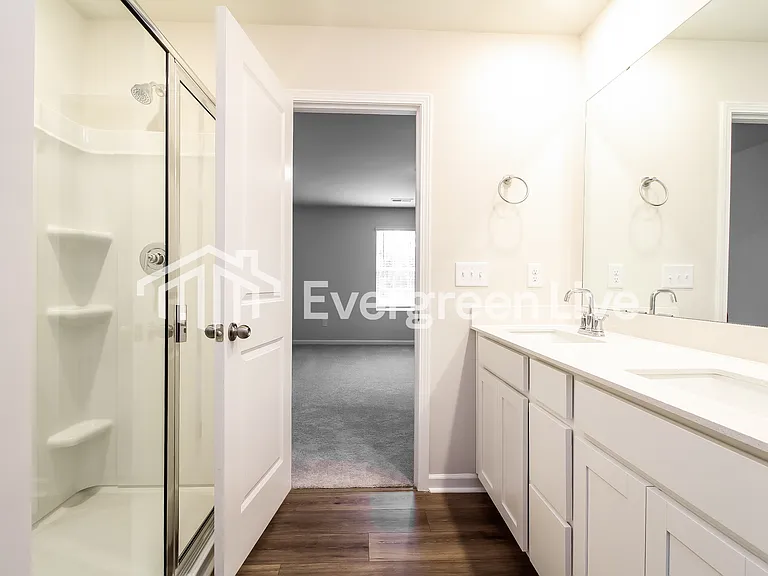 203 Meadow Gate Ct — Photo 8