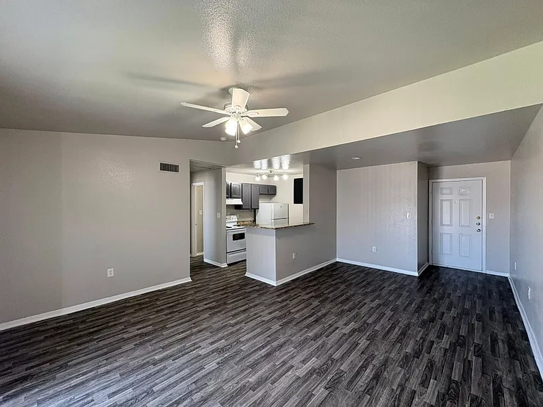 Lookout Ridge Apartments — Photo 4