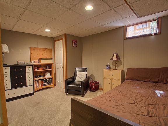 5th image of 5933 Aquamarine Dr