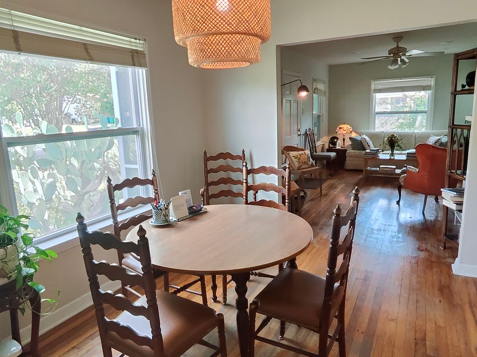 1st image of 438 W Hermosa Dr