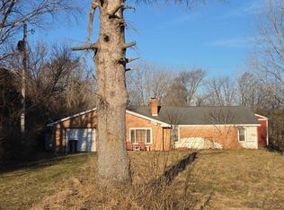 19204 Avery Rd, Three Oaks, MI 49128