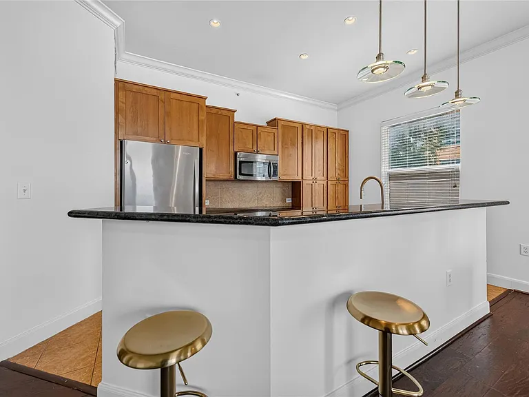 1010 Rosine St #35 — Photo 13