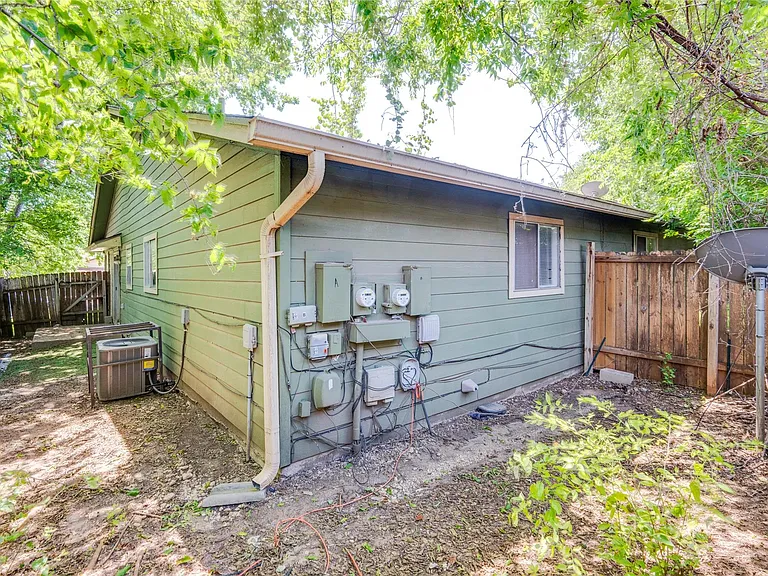 5208 Bogey Ct #B — Photo 29