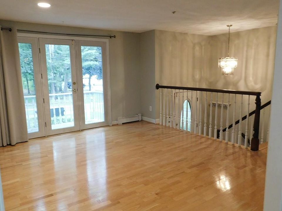 218 Titicut Rd, Raynham, MA 02767 Zillow
