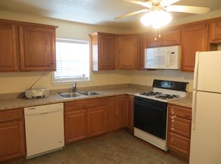 306 W Sycamore St, Coweta, OK 74429