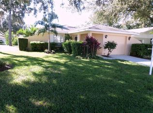 4894 Oak Run Dr, Sarasota, FL 34243