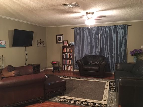4th image of 1008 Marlene Dr