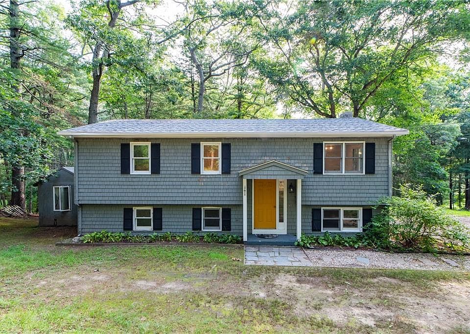1st image of 209 Shannock Rd