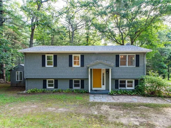 209 Shannock Rd, South Kingstown, RI 02879