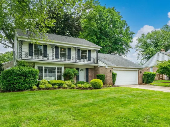 9217 Wooden Bridge Rd, Rockville, MD 20854