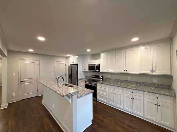 4th image of 6209 Idlebrook Dr