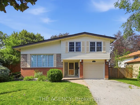 364 Adelaide Ave E, Oshawa, ON L1G 2A1