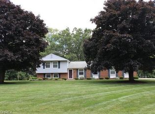 6121 Wiclif Rd NE, Canton, OH 44721