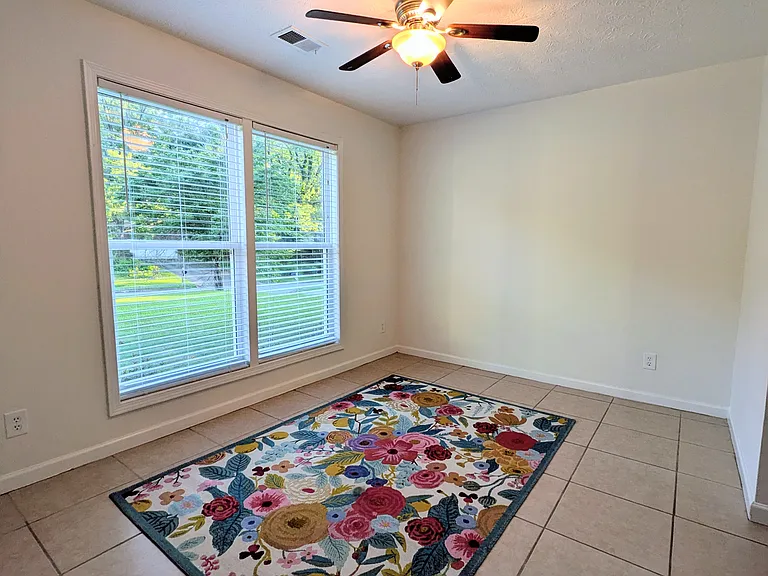Dining/Office