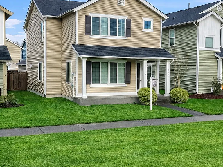 1769 Cadborough Ln — Photo 1