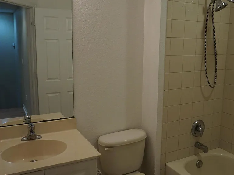 2030 Nassau Dr — Photo 17