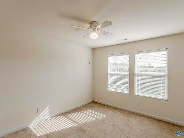 105 Bayside Ln — Photo 18