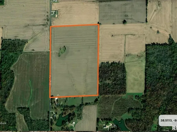 1000 Medlin Rd, Centralia, IL 62801