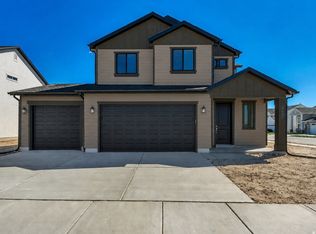 6687 S Shadow Peak Rd W #37, West Jordan, UT 84081