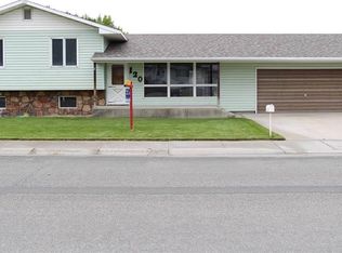 120 S 20th St, Worland, WY 82401