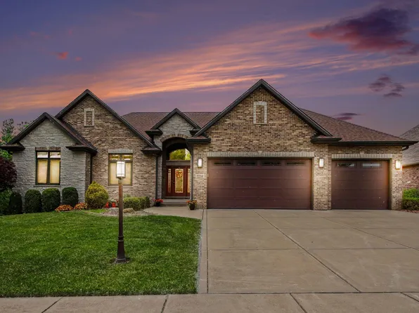 7234 Fawn Valley Dr, Schererville, IN 46375