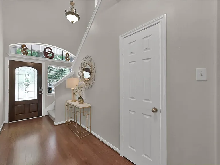 15 Aquiline Oaks Pl — Photo 6
