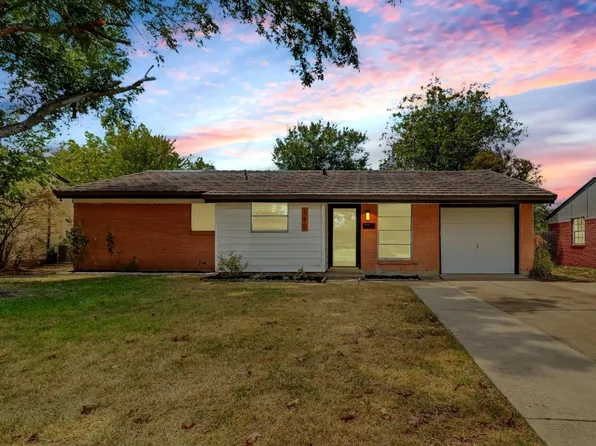 740 SW Sunnybrook Dr, Burleson, TX 76028