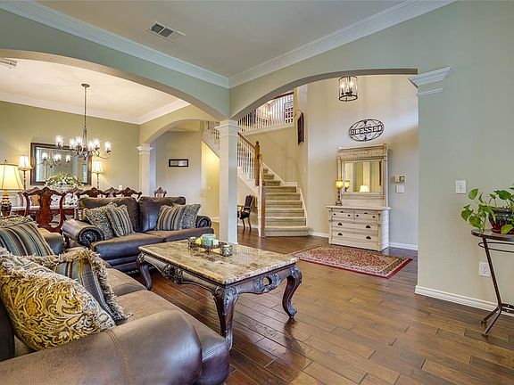 4th image of 936 Southwood Dr