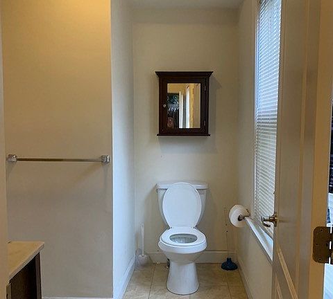 5th image of 6 Wilson Ave Unit 1