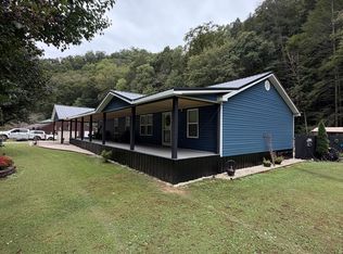 697 Nine Mile Crk, Midkiff, WV 25540