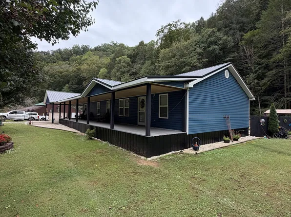 697 Nine Mile Crk, Midkiff, WV 25540