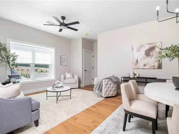 36 Old Louisquisset Pike #210, North Smithfield, RI 02896