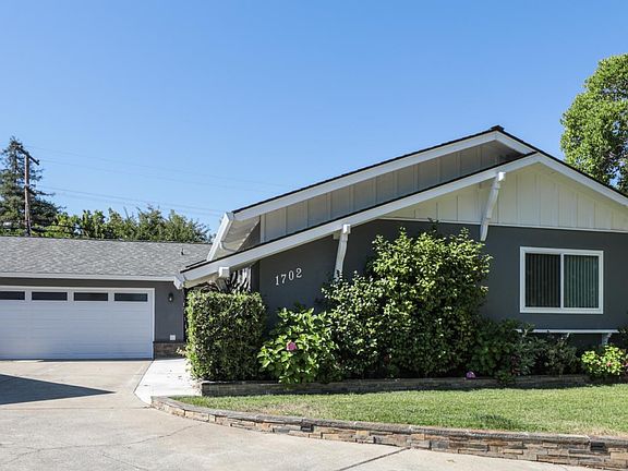 5th image of 1702 Myra Dr