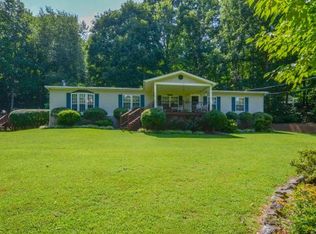 119 Five Oaks Dr, Johnson City, TN 37604