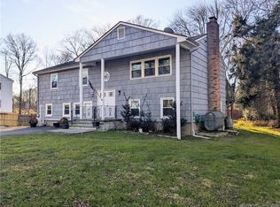 4 Robert Ln #A, Westport, CT 06880