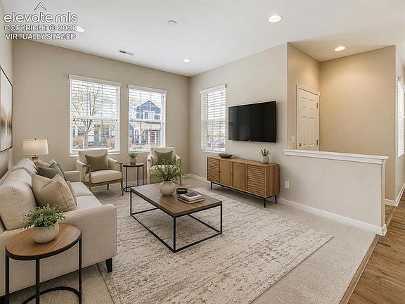 4th image of 1567 Portland Gold Dr