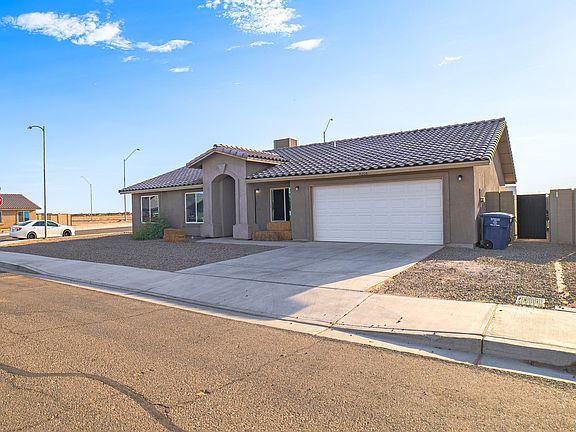 2nd image of 4206 S Sunflower Dr