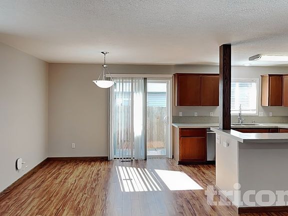 4th image of 1113 W 35th Way