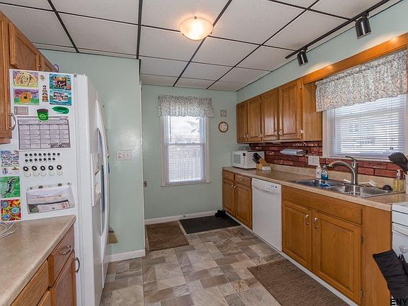5th image of 54 Fairfield Ave